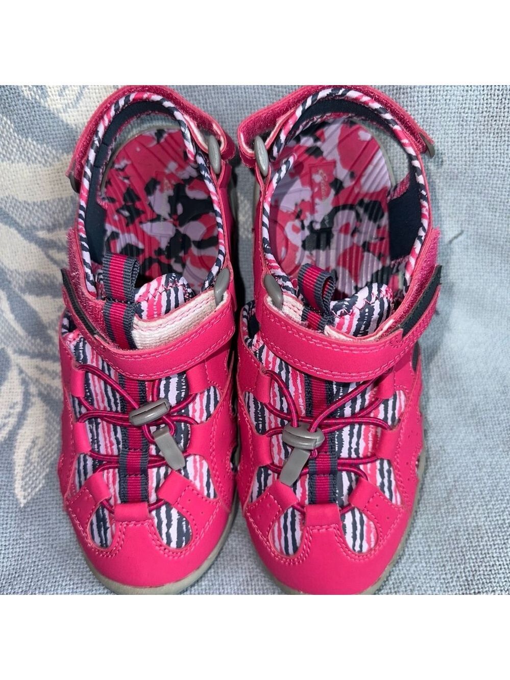 NWOT Girl’s Size 3 Eddie Bauer Athletic Sandals/Shoes Strap Back Dk Pink